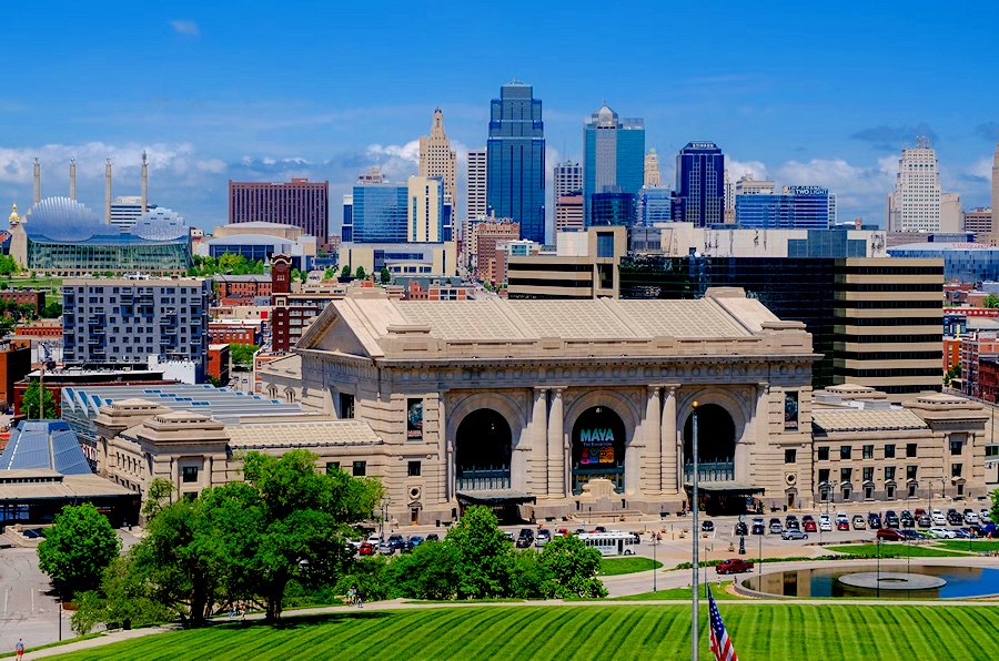 Kansas City, Missouri. See the full guide for travel tips and hidden gems on Travel Notes.